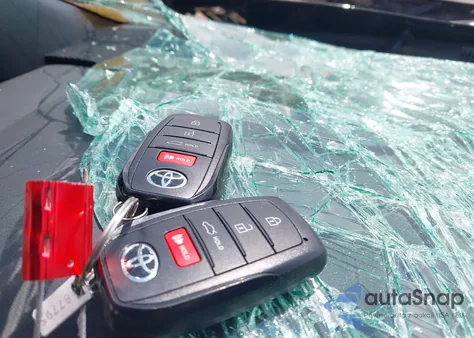 2025 Toyota Corolla Se from USA, damaged, VIN 5YFS4MCE2SP235858